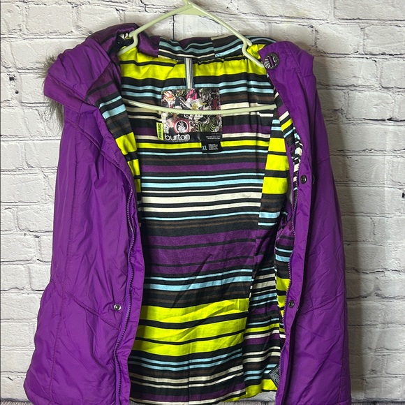 Burton dry ride purple vest zip/snap/ faux fur on edge of hood size xl - Picture 6 of 13